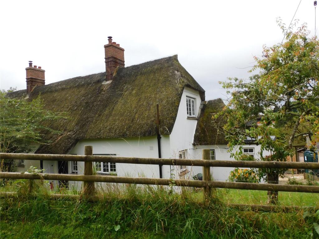 3 bed Semi Detached for rent in Rampisham. From Greenslade Taylor Hunt - Yeovil 3 bed Semi Detached for rent in Rampisham. From Greenslade Taylor Hunt - Yeovil