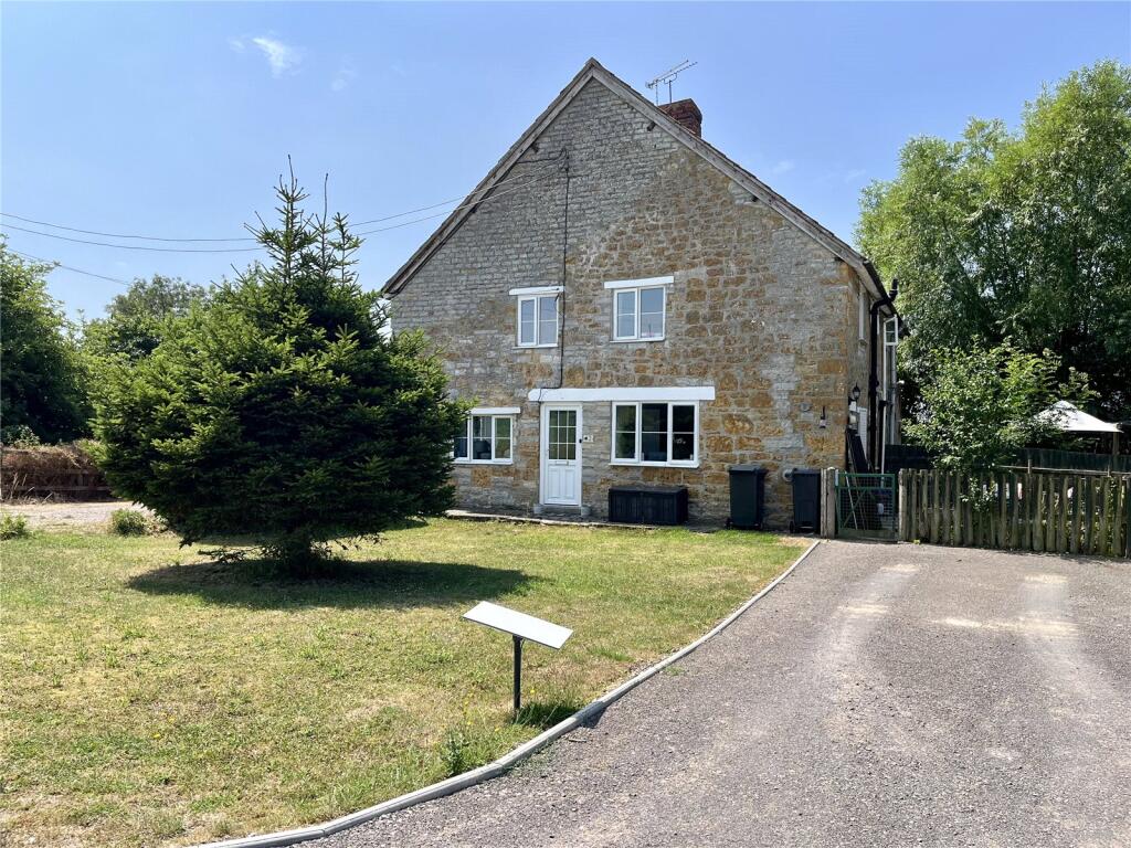 3 bed Semi Detached for rent in Galhampton. From Greenslade Taylor Hunt - Yeovil 3 bed Semi Detached for rent in Galhampton. From Greenslade Taylor Hunt - Yeovil