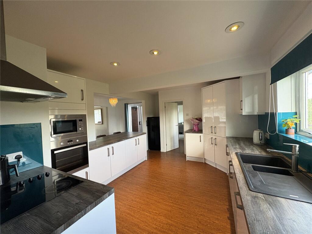 3 bed Bungalow for rent in Stoford. From Greenslade Taylor Hunt - Yeovil 3 bed Bungalow for rent in Stoford. From Greenslade Taylor Hunt - Yeovil