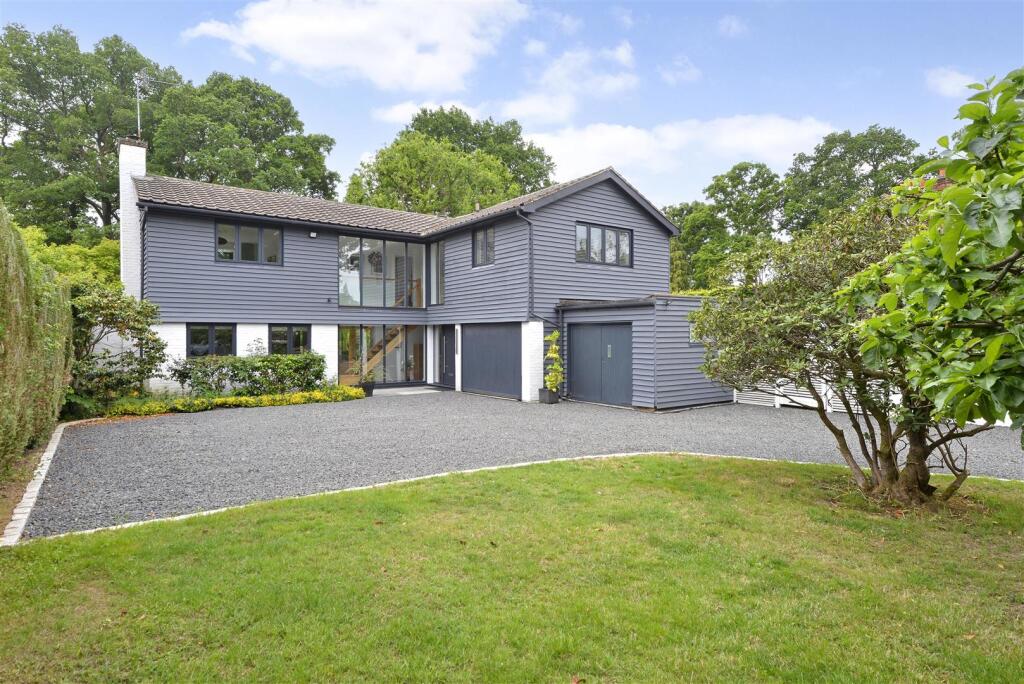 4 bed Detached for rent in Ewhurst. From Howard Morley & Sons - Guildford