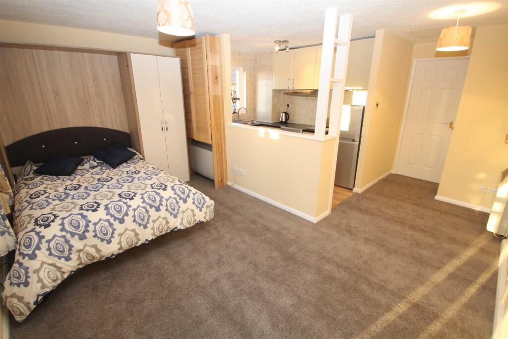 1 bed Apartment for rent in Wavendon. From Cauldwell Property Services - Milton Keynes