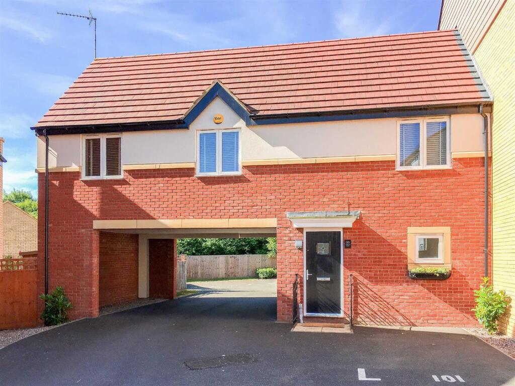 2 bed Coach House for rent in Milton Keynes. From Cauldwell Property Services - Milton Keynes