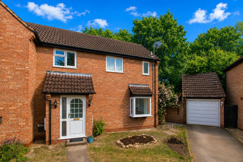 3 bed Semi Detached for rent in Milton Keynes. From Cauldwell Property Services - Milton Keynes