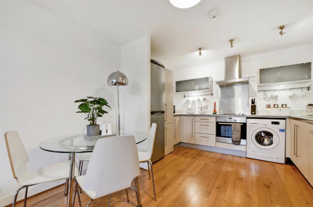 2 bed Apartment for rent in Milton Keynes. From Cauldwell Property Services - Milton Keynes
