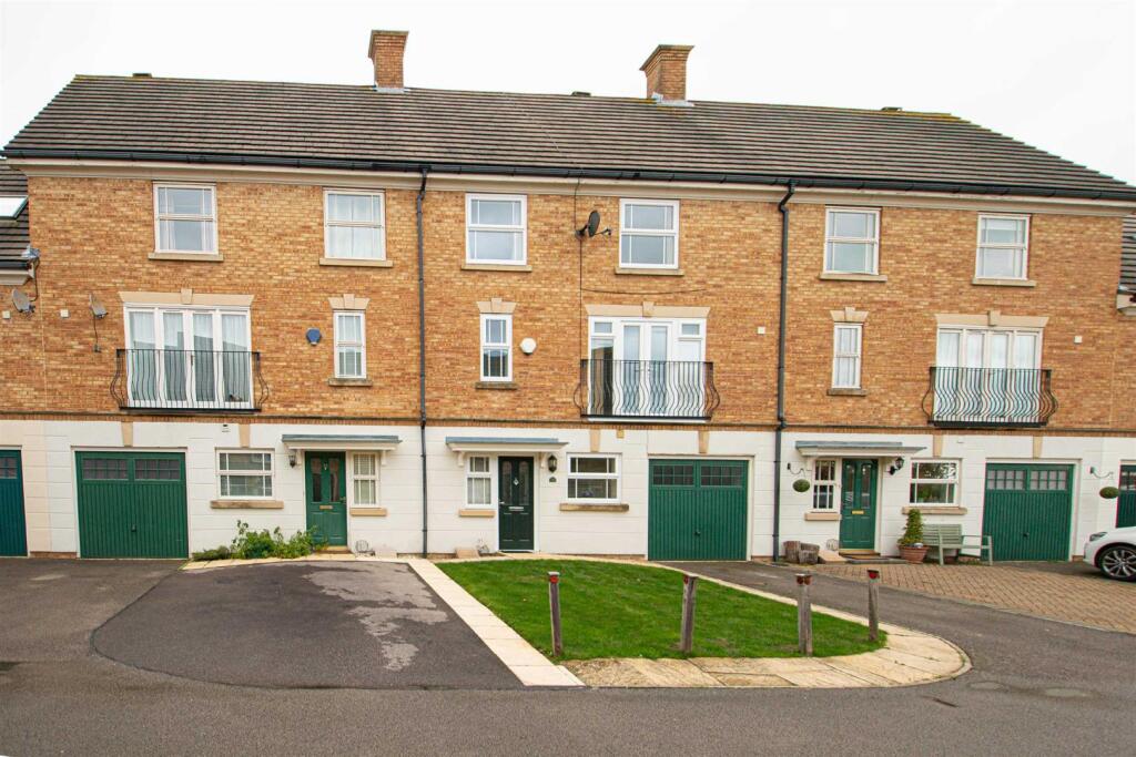 5 bed Detached for rent in Milton Keynes. From Cauldwell Property Services - Milton Keynes