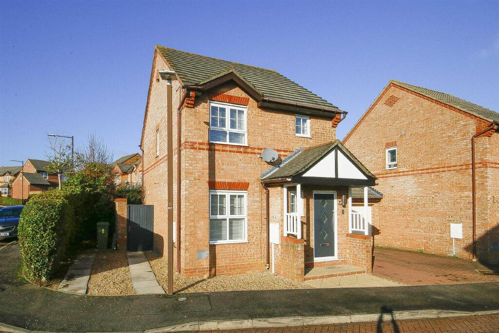 3 bed Detached for rent in Bletchley. From Cauldwell Property Services - Milton Keynes 3 bed Detached for rent in Bletchley. From Cauldwell Property Services - Milton Keynes