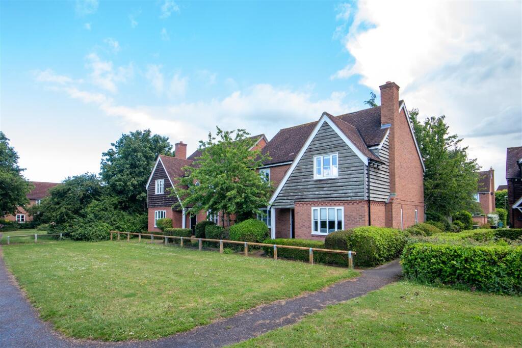 4 bed Detached for rent in Milton Keynes. From Cauldwell Property Services - Milton Keynes