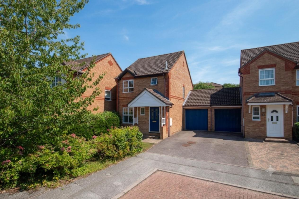 3 bed Detached for rent in Bletchley. From Cauldwell Property Services - Milton Keynes