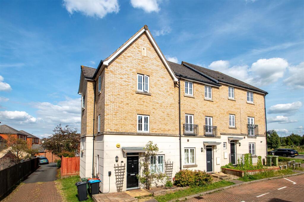 4 bed Town House for rent in Milton Keynes. From Cauldwell Property Services - Milton Keynes