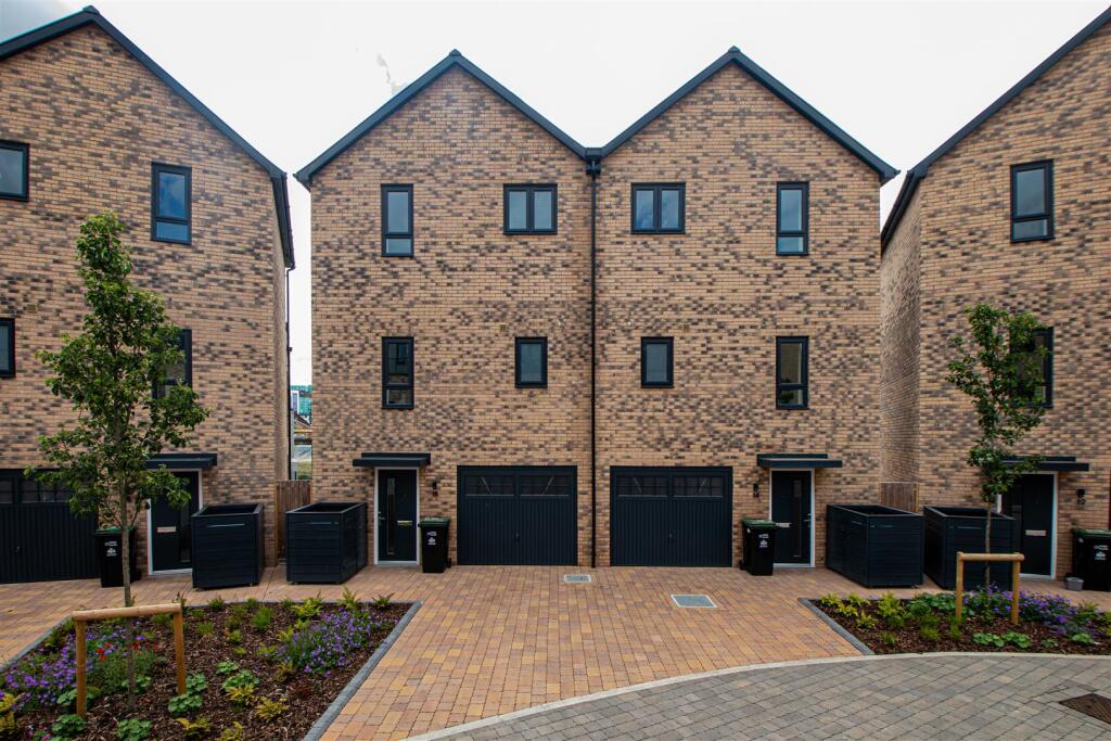 2 bed Detached for rent in . From Cauldwell Property Services - Milton Keynes 2 bed Detached for rent in . From Cauldwell Property Services - Milton Keynes