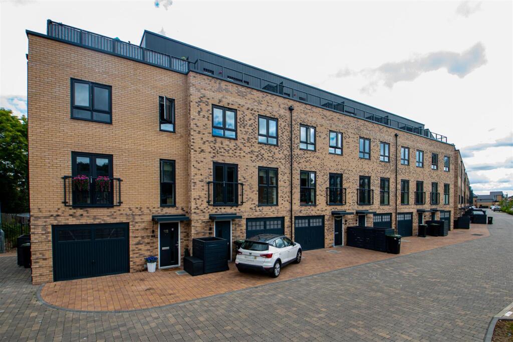 3 bed Detached for rent in Ipswich. From Cauldwell Property Services - Milton Keynes