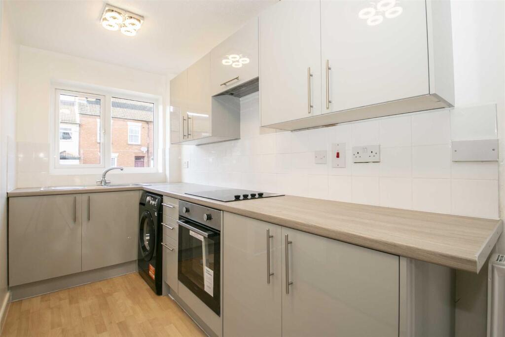 2 bed Mid Terraced House for rent in Haversham. From Cauldwell Property Services - Milton Keynes 2 bed Mid Terraced House for rent in Haversham. From Cauldwell Property Services - Milton Keynes