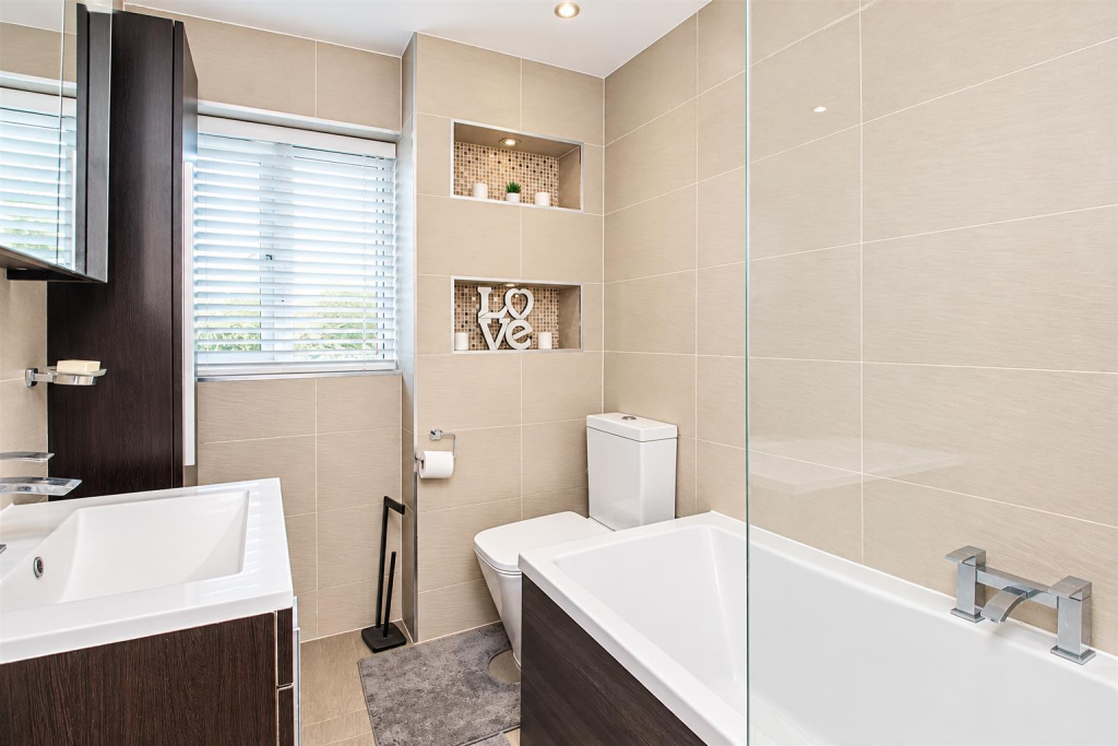 2 bed Mid Terraced House for rent in Bletchley. From Cauldwell Property Services - Milton Keynes