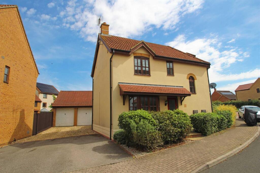 4 bed End of Terrace for rent in Whaddon. From Cauldwell Property Services - Milton Keynes