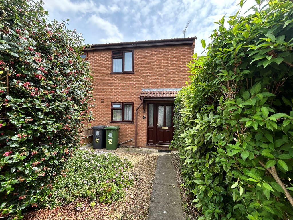 2 bed Mid Terraced House for rent in Gorleston-on-Sea. From Darby & Liffen - Gorleston On Sea