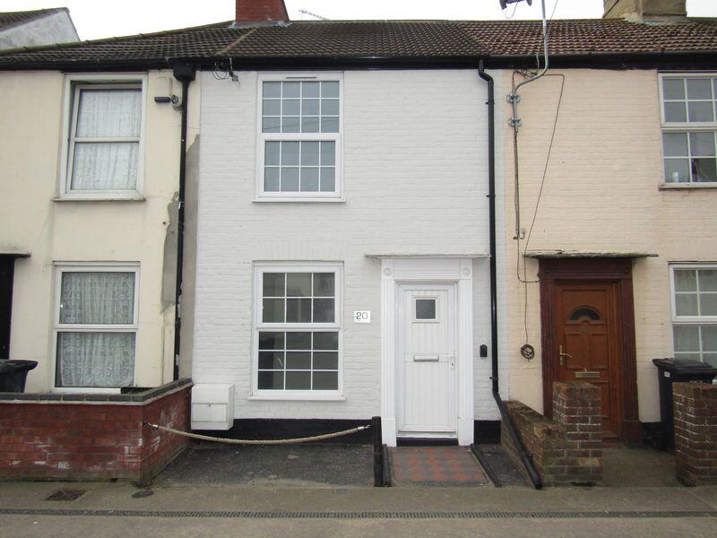 2 bed Mid Terraced House for rent in Gorleston-on-Sea. From Darby & Liffen - Gorleston On Sea