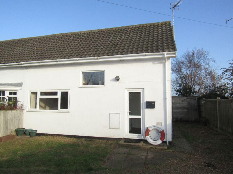 2 bed Semi Detached for rent in Winterton-on-Sea. From Darby & Liffen - Gorleston On Sea 2 bed Semi Detached for rent in Winterton-on-Sea. From Darby & Liffen - Gorleston On Sea