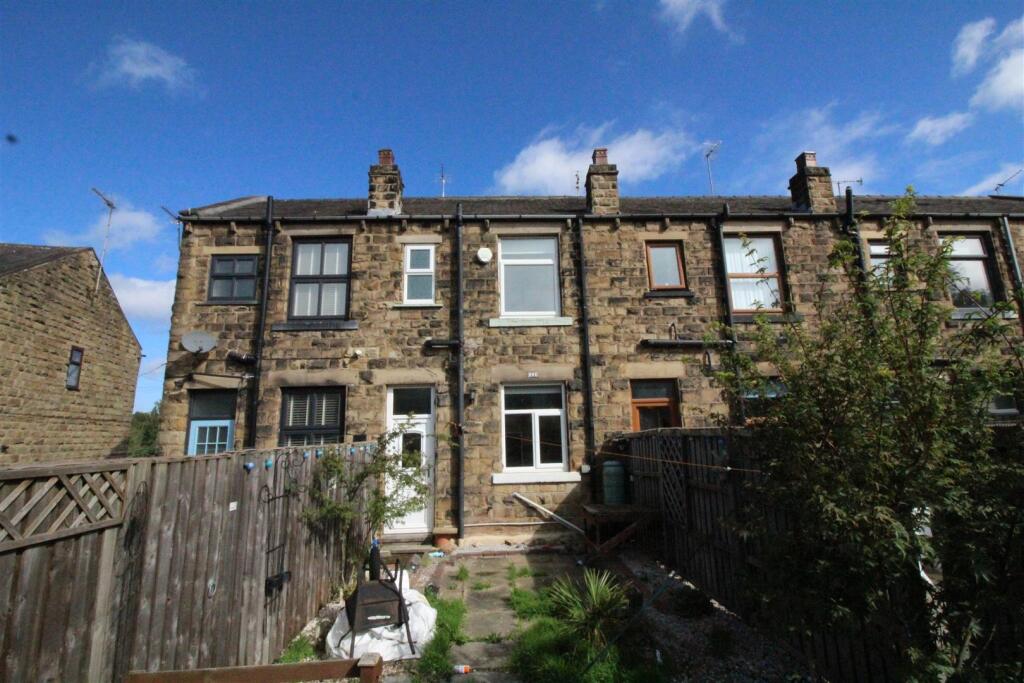 2 bed Mid Terraced House for rent in Briestfield. From Local Properties Estate Agents - Birstall