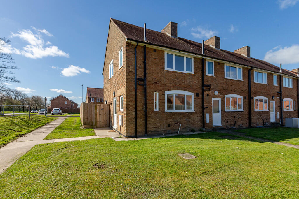 2 bed End of Terrace for rent in Skipton-on-Swale. From Love Property - North Yorkshire 2 bed End of Terrace for rent in Skipton-on-Swale. From Love Property - North Yorkshire