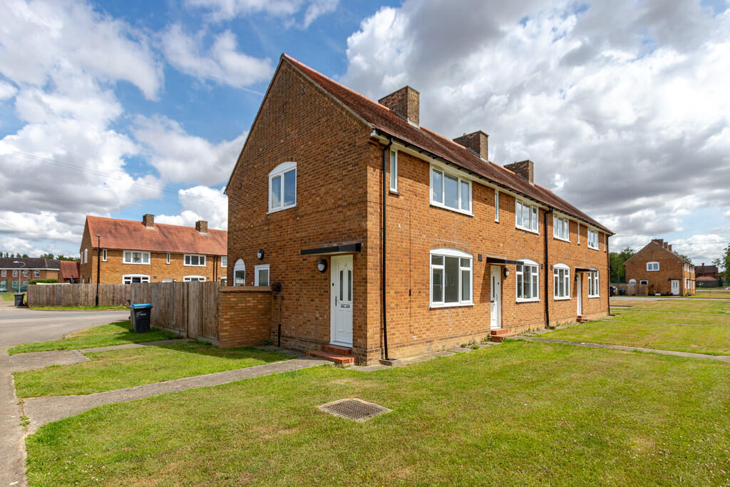 2 bed End of Terrace for rent in Skipton-on-Swale. From Love Property - North Yorkshire