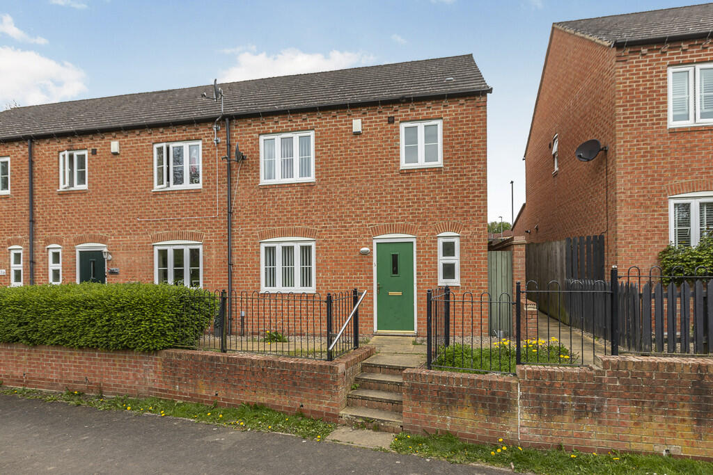3 bed Semi Detached for rent in Tunstall. From Love Property - North Yorkshire
