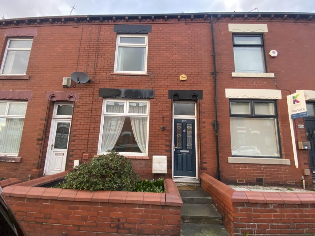 2 bed Mid Terraced House for rent in Chadderton. From Alistair Stevens & Co - Royton 2 bed Mid Terraced House for rent in Chadderton. From Alistair Stevens & Co - Royton