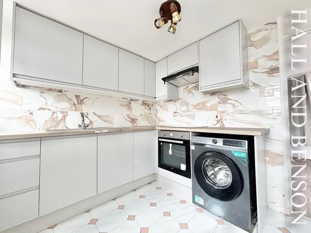 2 bed Apartment for rent in Quarndon. From Hall & Benson Lettings - Allestree 2 bed Apartment for rent in Quarndon. From Hall & Benson Lettings - Allestree