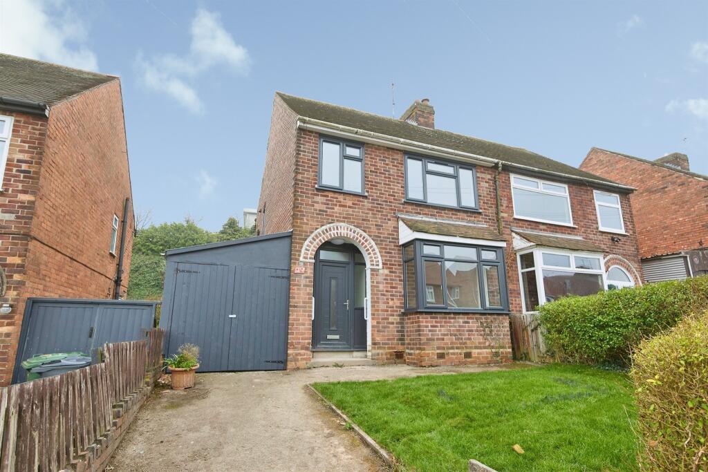 3 bed Detached for rent in Heanor. From Hall & Benson Lettings - Allestree 3 bed Detached for rent in Heanor. From Hall & Benson Lettings - Allestree