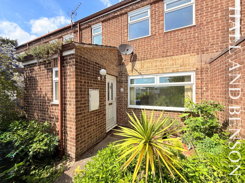 3 bed Mid Terraced House for rent in Breadsall. From Hall & Benson Lettings - Allestree