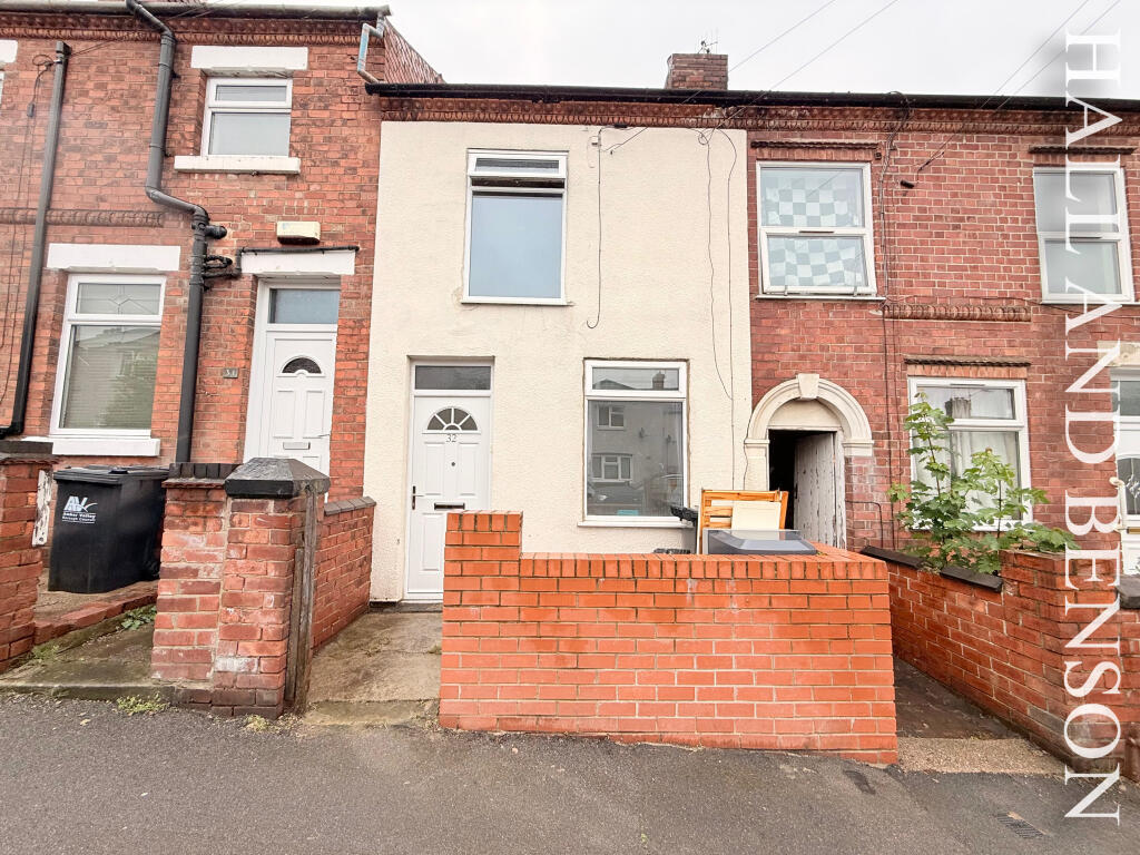3 bed Mid Terraced House for rent in Eastwood. From Hall & Benson Lettings - Allestree