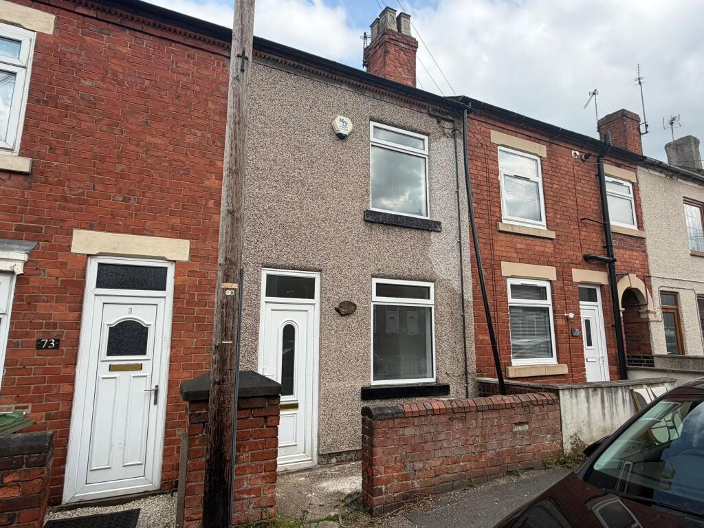 3 bed Mid Terraced House for rent in Alfreton. From Hall & Benson Lettings - Allestree