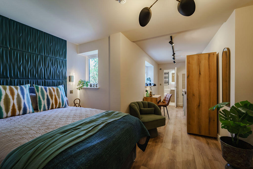 4 bed Studio for rent in Derby. From Hall & Benson Lettings - Allestree 4 bed Studio for rent in Derby. From Hall & Benson Lettings - Allestree