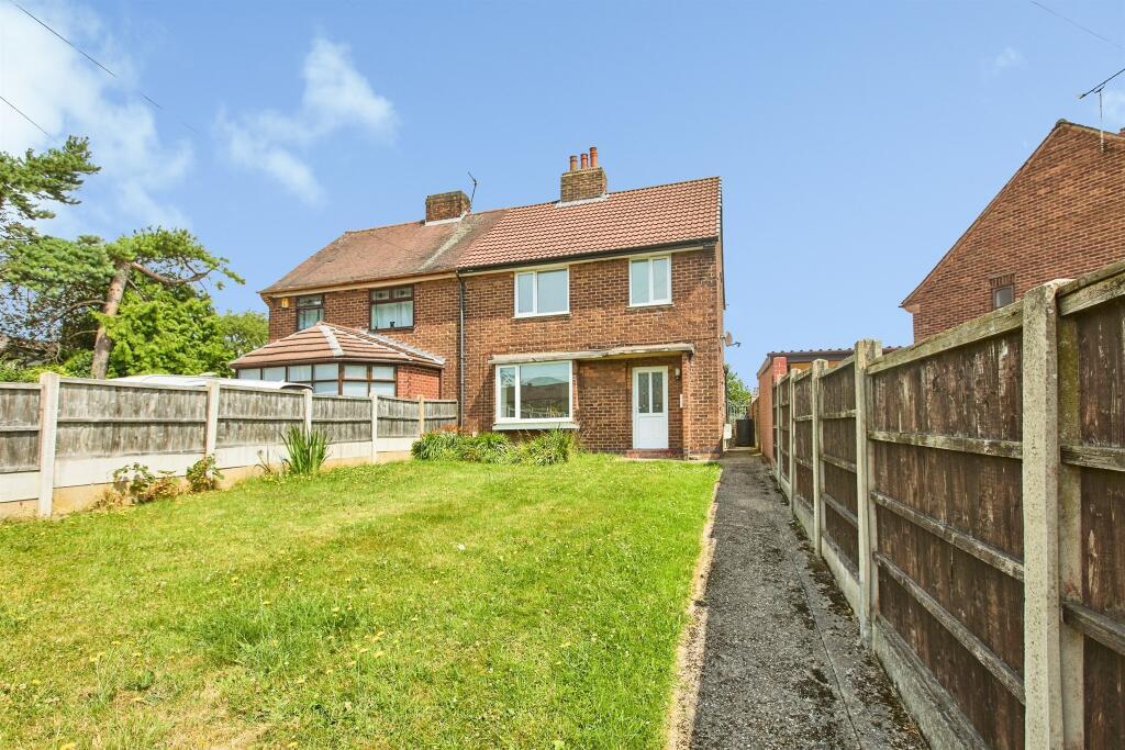 3 bed Detached for rent in Pinxton. From Hall & Benson Lettings - Allestree 3 bed Detached for rent in Pinxton. From Hall & Benson Lettings - Allestree
