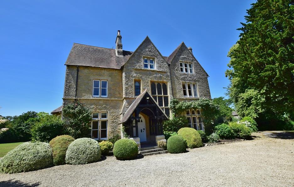 2 bed Apartment for rent in Eastleach Turville. From Butler Sherborn - Burford