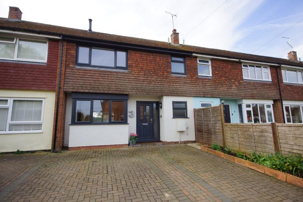 3 bed Mid Terraced House for rent in Hinton Waldrist. From Butler Sherborn - Burford