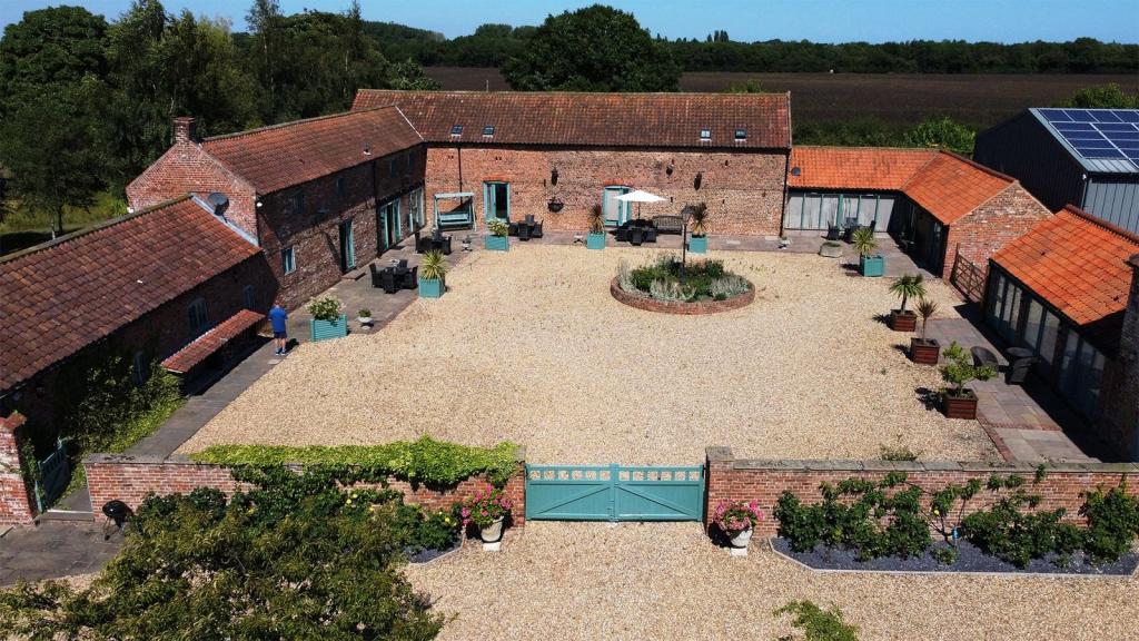 1 bed Mid Terraced House for rent in Holton le Clay. From Jackson Green & Preston - Grimsby