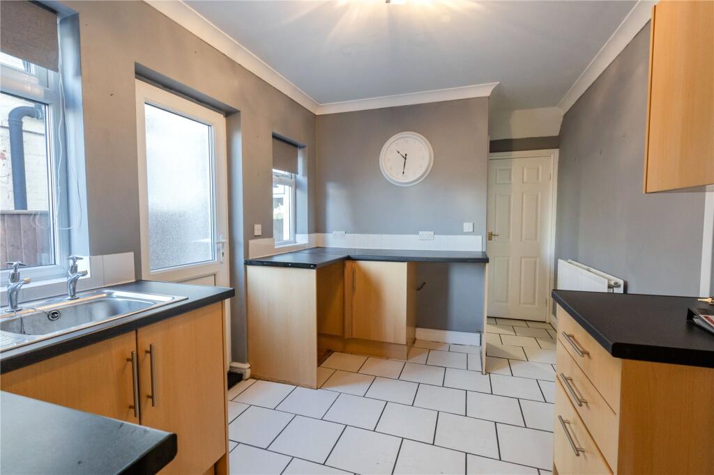 3 bed Mid Terraced House for rent in Grimsby. From Jackson Green & Preston - Grimsby