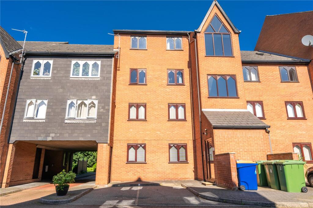2 bed Penthouse for rent in Grimsby. From Jackson Green & Preston - Grimsby