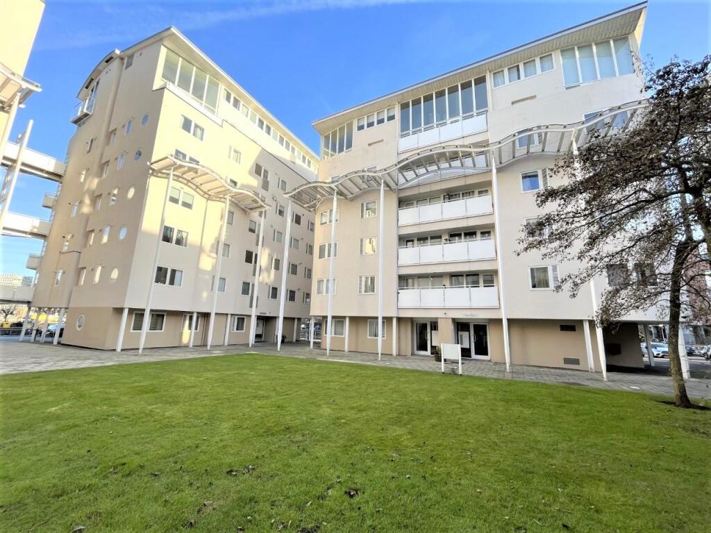 2 bed Apartment for rent in Liverpool. From Michael Moon - Great Crosby