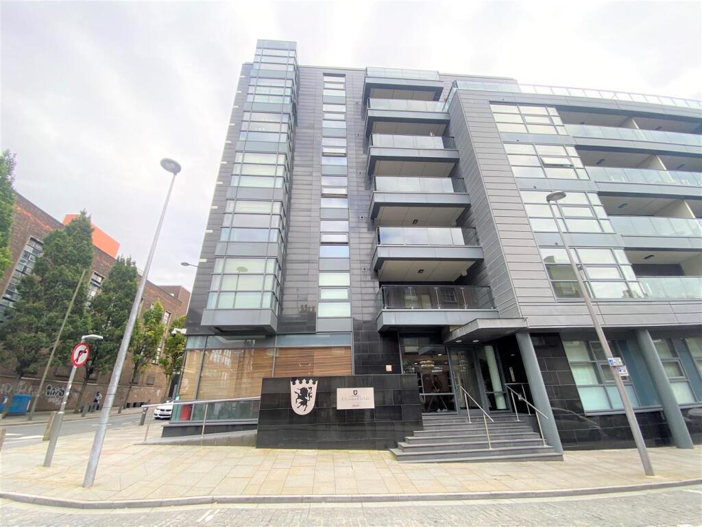 2 bed Apartment for rent in Liverpool. From Michael Moon - Great Crosby