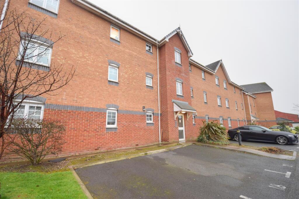 2 bed Apartment for rent in Liverpool. From Michael Moon - Great Crosby