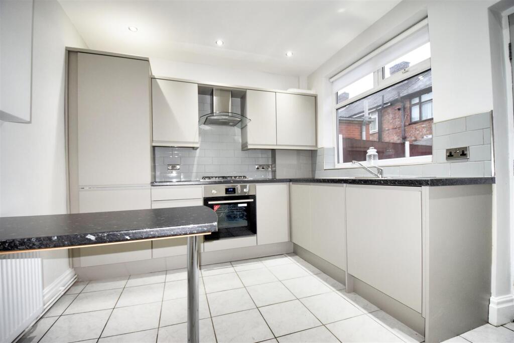 2 bed Mid Terraced House for rent in Litherland. From Michael Moon - Great Crosby 2 bed Mid Terraced House for rent in Litherland. From Michael Moon - Great Crosby