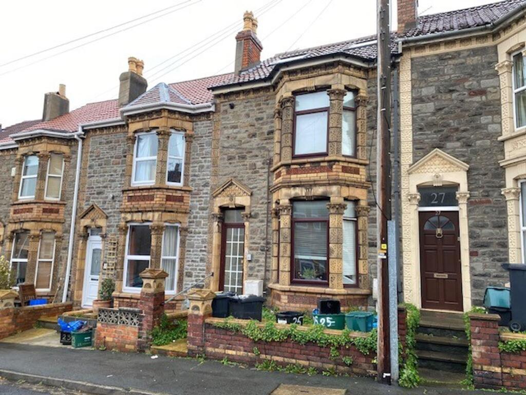 2 bed 1st Floor Flat for rent in Bristol. From Parks Estate Agents - Bristol