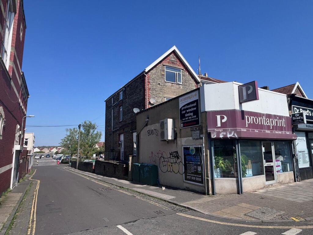 0 bed Studio for rent in Stapleton. From Parks Estate Agents - Bristol