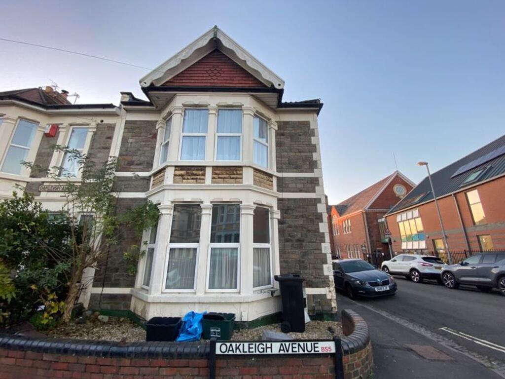 1 bed 1st Floor Flat for rent in Crofts End. From Parks Estate Agents - Bristol