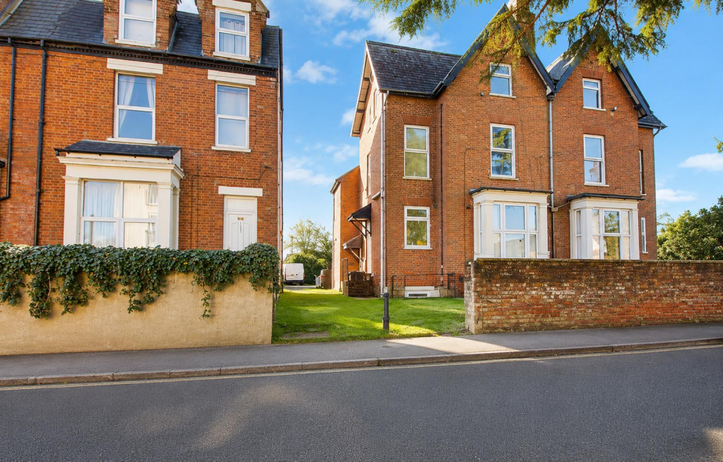 1 bed Apartment for rent in Dereham. From Parsons & Co - Dereham 1 bed Apartment for rent in Dereham. From Parsons & Co - Dereham