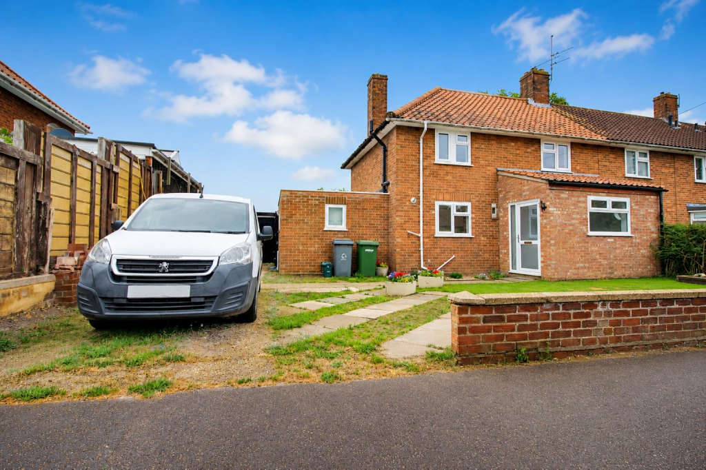 3 bed Semi Detached for rent in Drayton. From Parsons & Co - Dereham