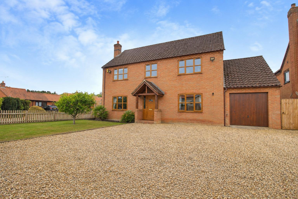 4 bed Detached for rent in Beeston. From Parsons & Co - Dereham
