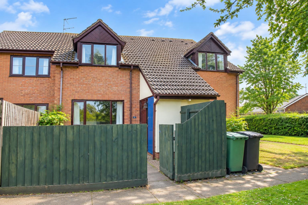 1 bed Detached for rent in Dereham. From Parsons & Co - Dereham 1 bed Detached for rent in Dereham. From Parsons & Co - Dereham