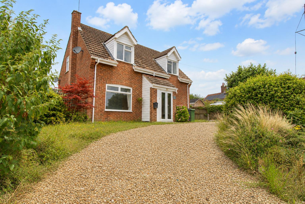 3 bed Detached for rent in Lyng. From Parsons & Co - Reepham 3 bed Detached for rent in Lyng. From Parsons & Co - Reepham